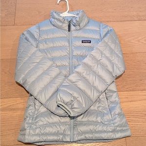Beautiful Patagonia Nano Puffer Girls Size L (12 Years) in icy lights blue.
